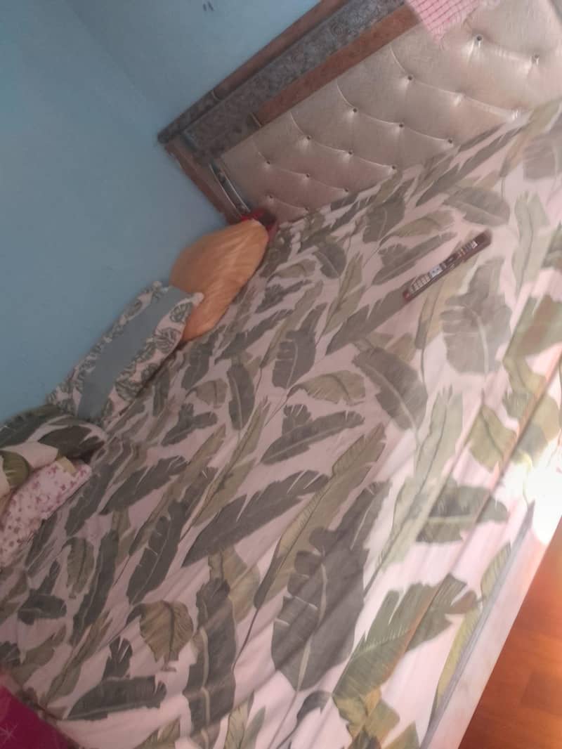 bed matress almari 0