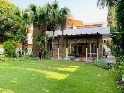 FULL HOUSE FOR RENT IN F-6