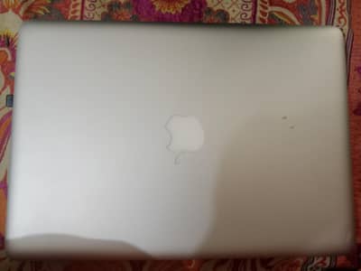 MacBook pro 2010 model