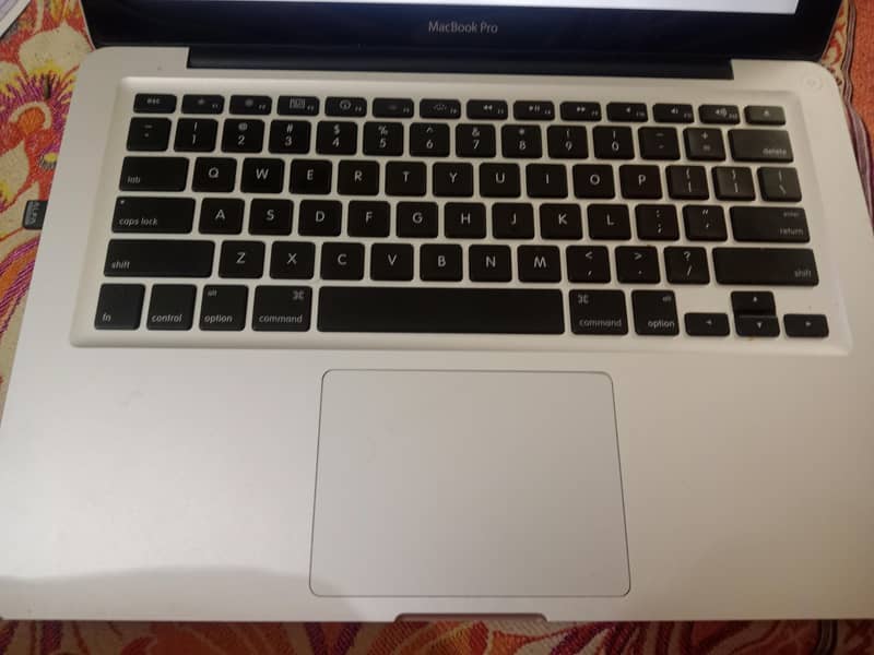 MacBook pro 2010 model 1