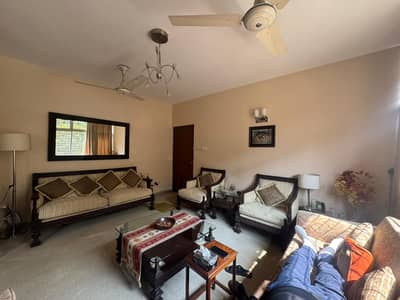 3 Bedroom Luxurious Apartment in Prime Askari 2 in minimum Rate