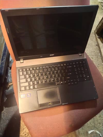 Acer aspire i5 3rd generation 6Gb ram 128Gb ssd m1