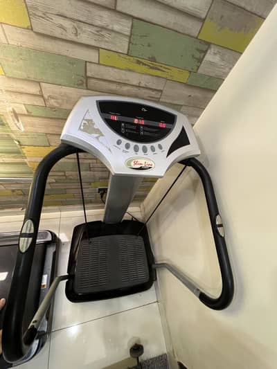 Slim Line Power whole-body vibration machine