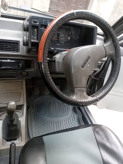 Suzuki Mehran VXR 2012