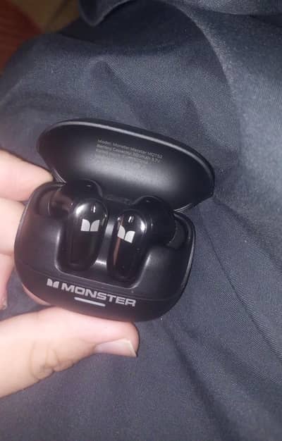 Monster mqt52 box open