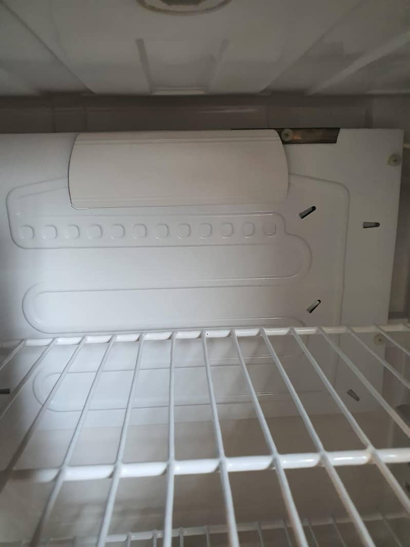 Pel Refrigrator 11