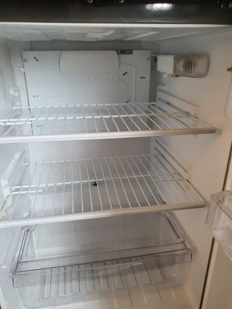 Pel Refrigrator 12
