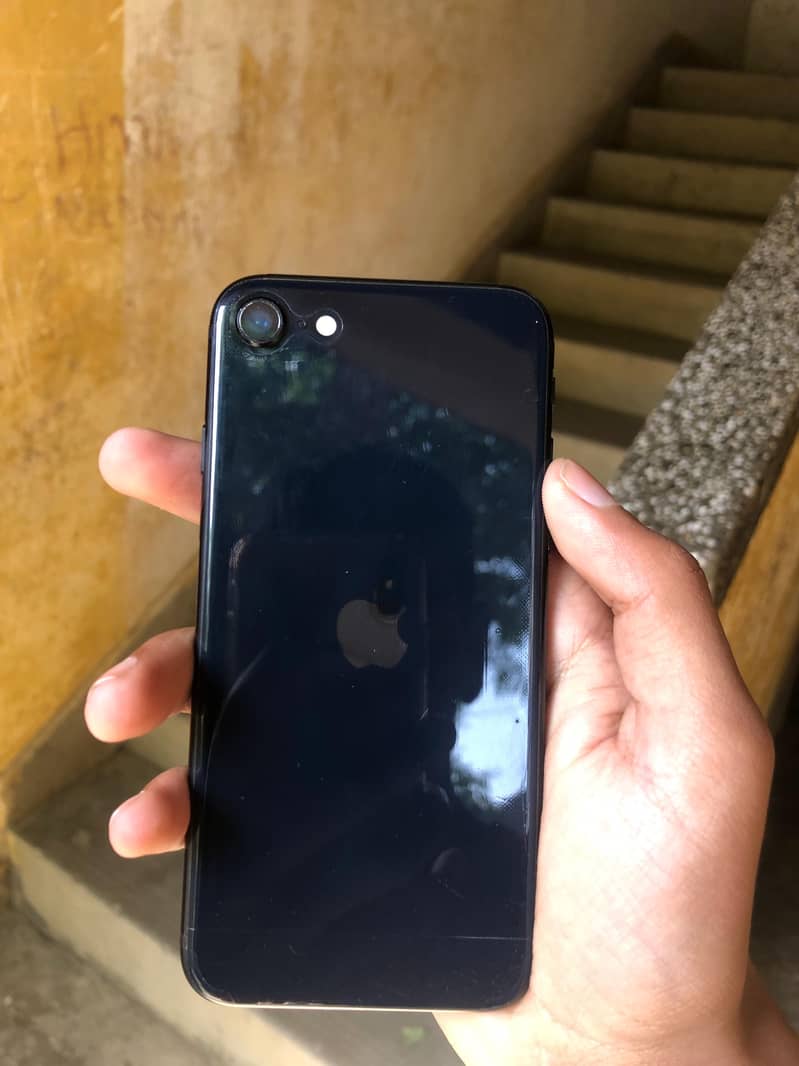 iPhone se3 (3rd generation) 3