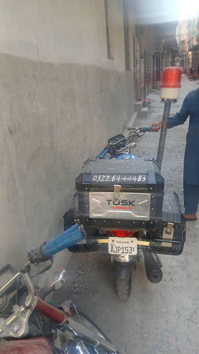 side boxes for ambulance and tours