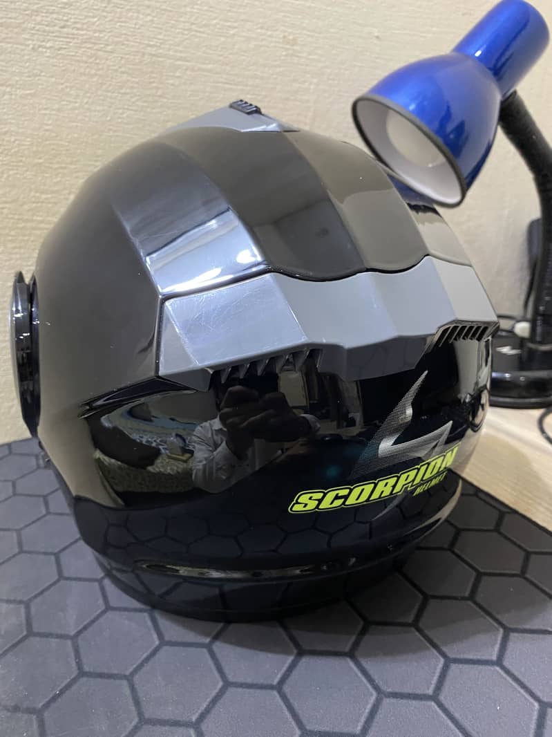 Scorpion Helmet 4