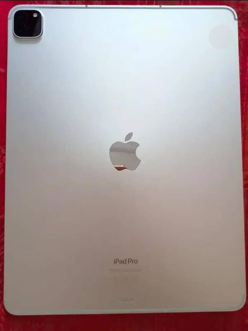 Apple iPad pro M2 1