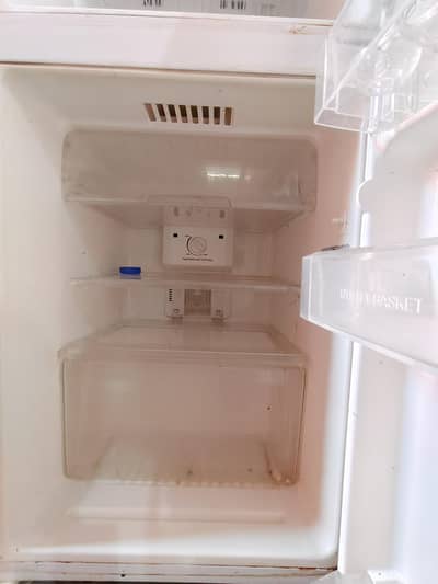 LG refrigerator