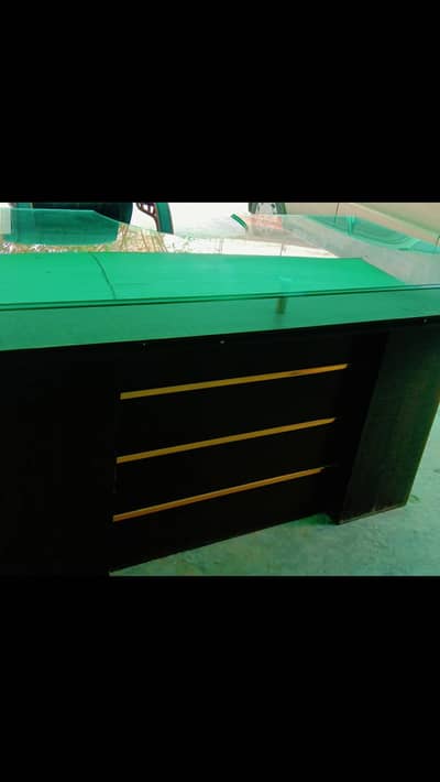 12mm Glass with price and without price. condition 10 by 10