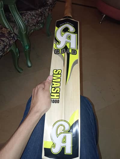 CA 1000 smash tape ball bat