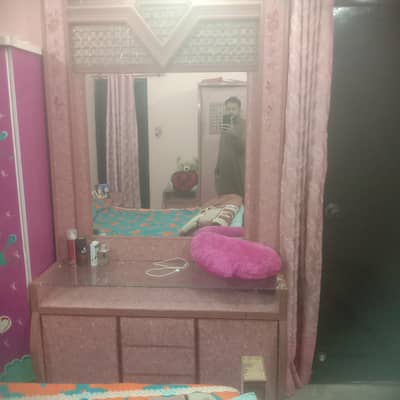 bad ,almar drsing gor sale 10,by 9