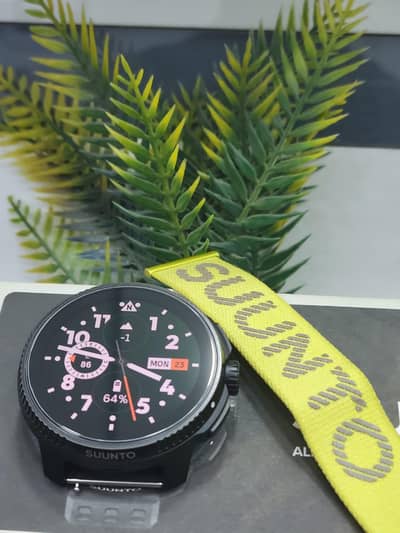 Suunto Race All Black