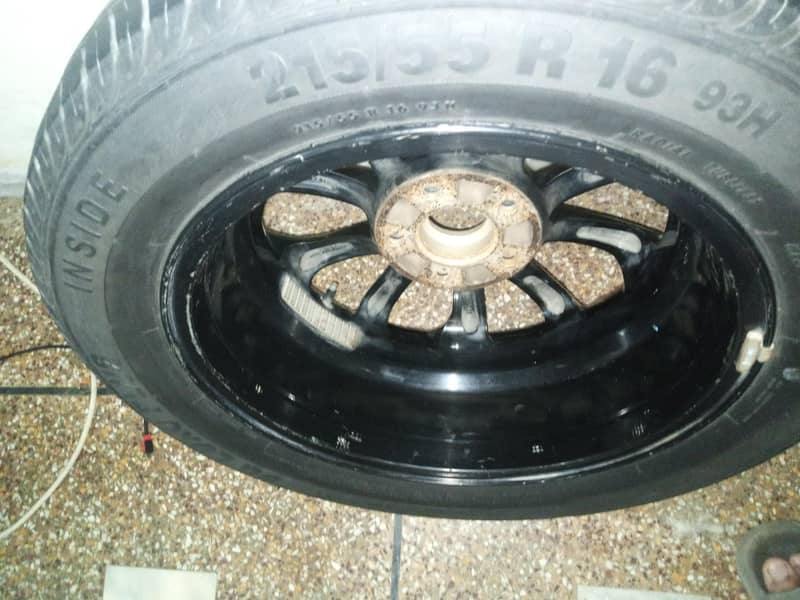 Tyre only 4