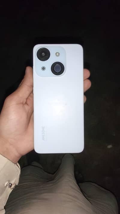 Itel A50C 2+2/32 and iphone 5s 64gb non pta for sale and exchange