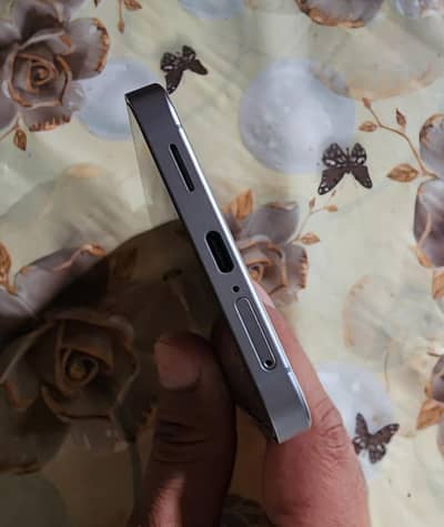 black color 256 gb s25 fe