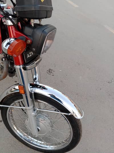 Honda 125 2025 03236616405