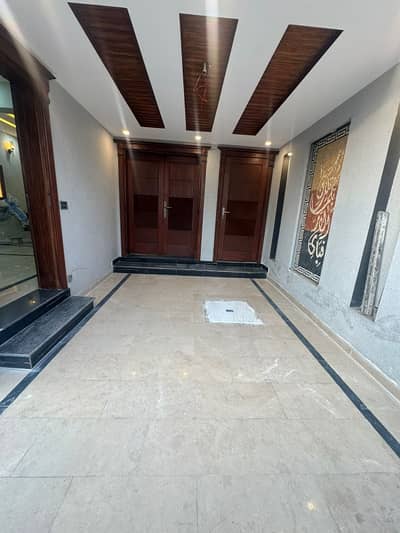 5 Marla New House Available For Rent