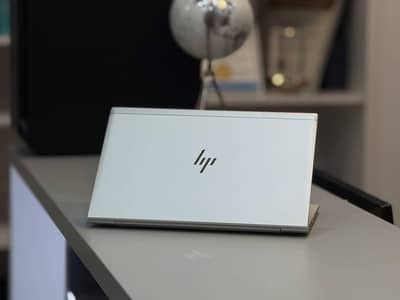 Hp New Logo Core i5 8th Generation 8GB Ram DDR4/ 256GB SSD