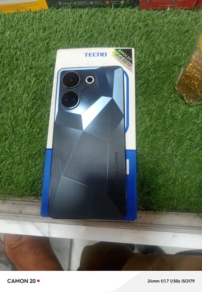 tecno camon 20 box charge
