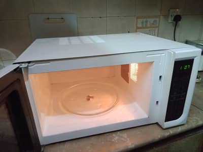 Microwave oven