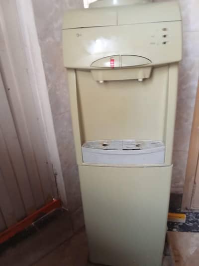water dispenser