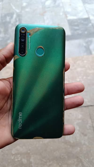 realme 5 one handed family use