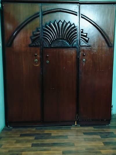 Wooden 3 door wardrobe / Cupboard  / Almari