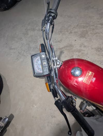 10x10 don't touch up and perfect condition