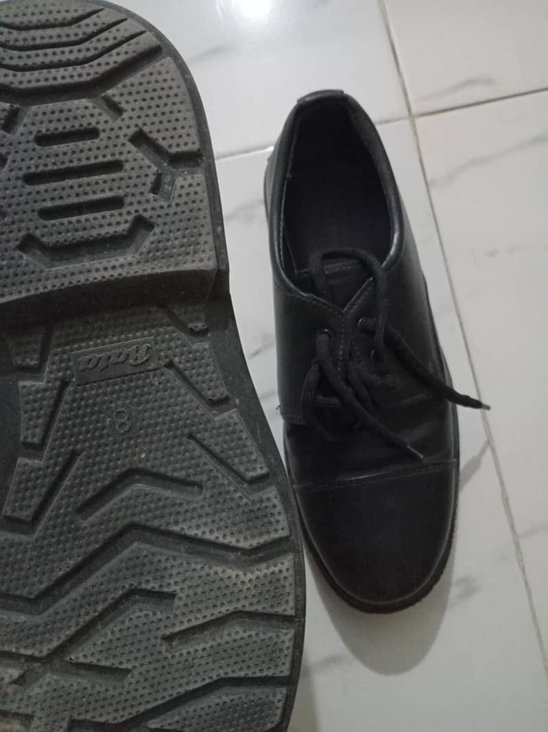 Bata black Oxfords price can be negotiable 3
