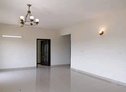 Good 10 Marla Flat For rent In Askari 11