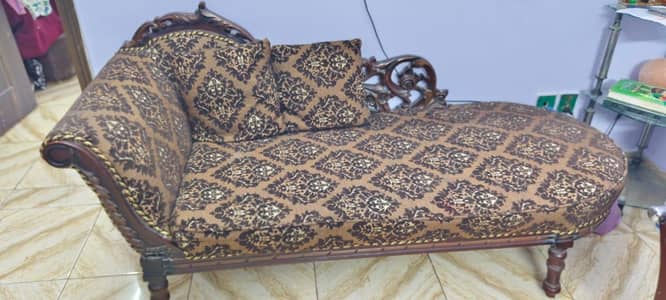 5 Seater Sofa Set and Setty For Sale