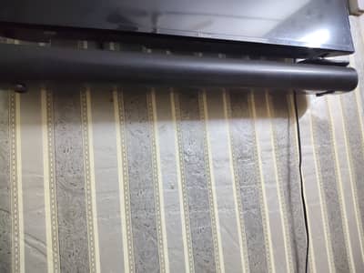 Tcl sound bar for urgent sale