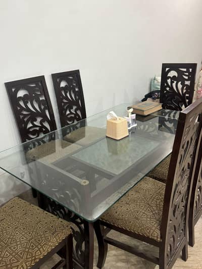 Dining table with 6 chairs