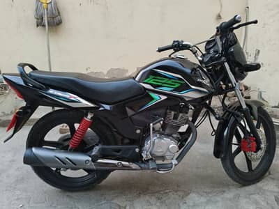 cb125f lush condition 8500km use