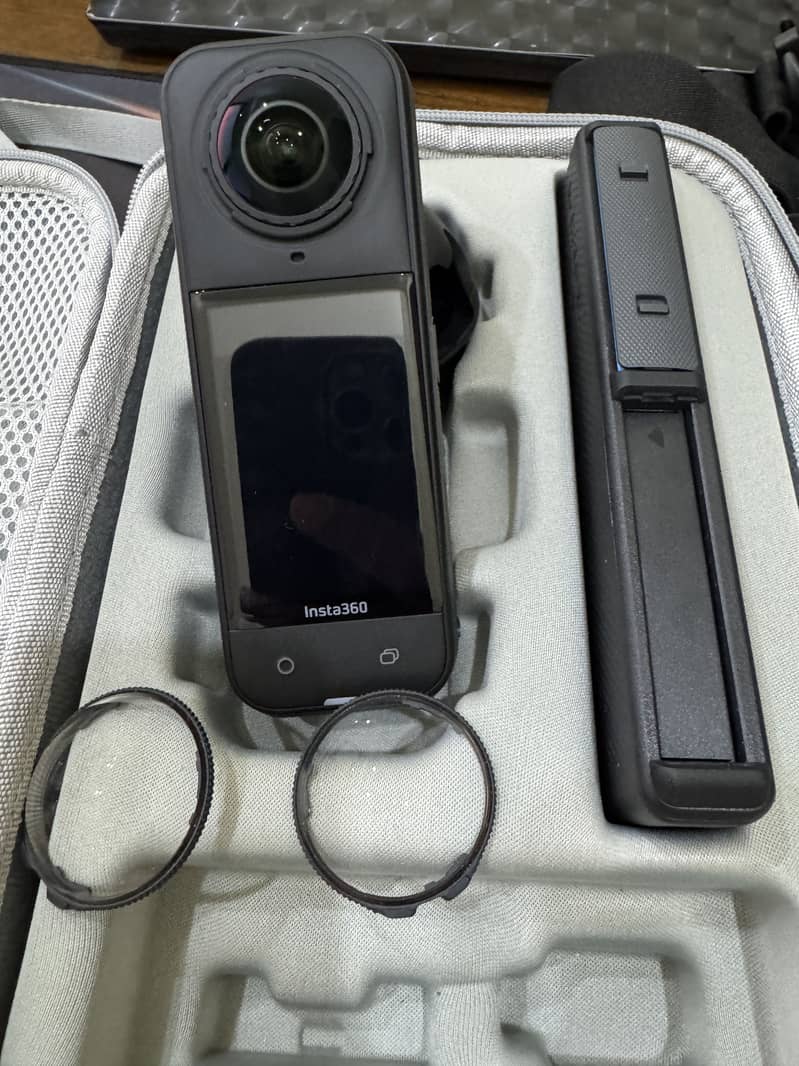 Insta360 X5 2
