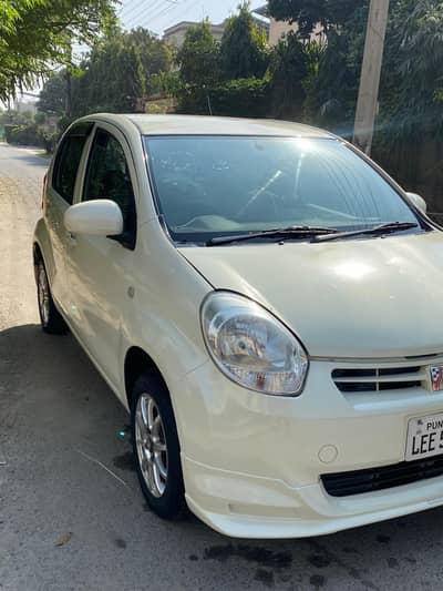 Toyota passo XL package sofa seats 2011  model