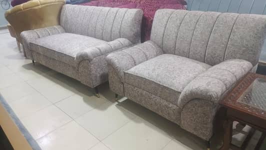 bilkul new jesa khud banwaya tha  ab change  karny ka mood hy