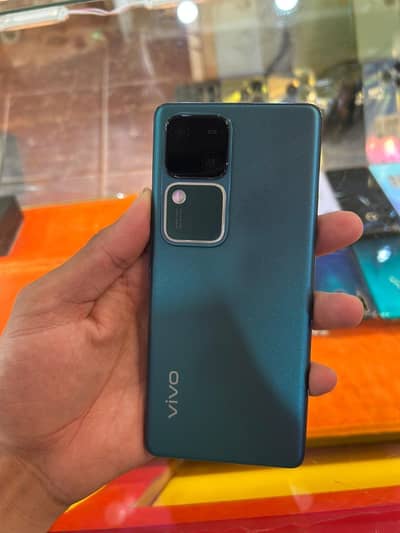 Vivo v30.5G 12+12. RAM 256GB Rom