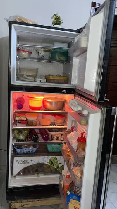 Dawlance fridge for sale