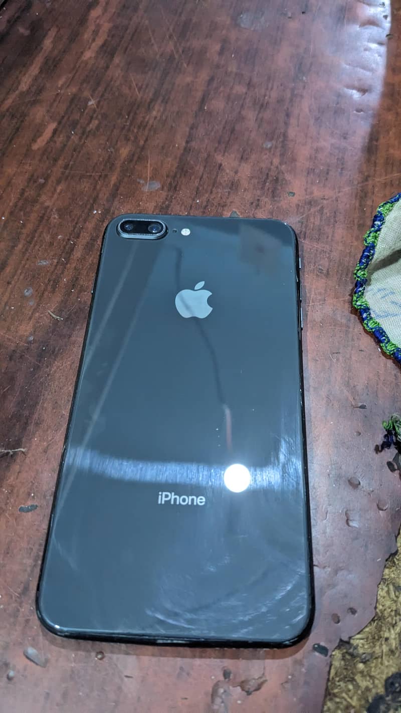 iPhone 8+ 10