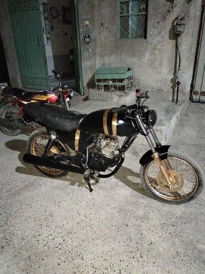 Honda deluxe chief racer 2006 model