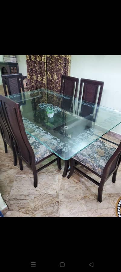 Beautiful dining table +6 chairs