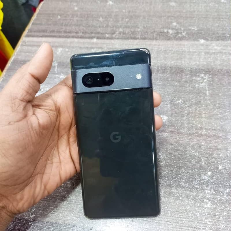 Google pixel 7 4