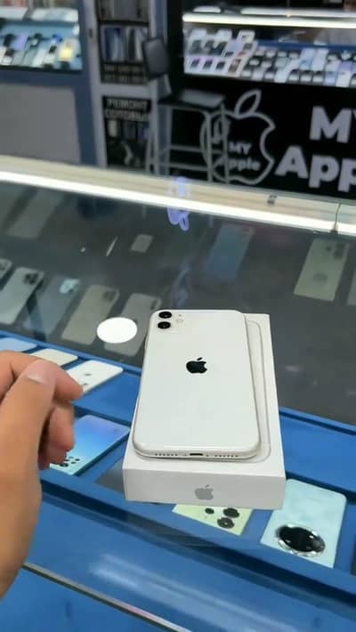iPhone 11 128 GB PTA approved my WhatsApp 0342. . . 2674. . . 914