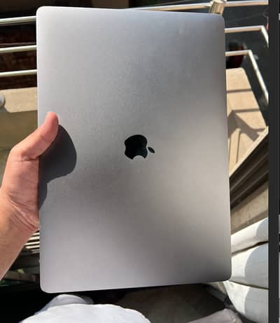 MacBook Pro 2019 15"