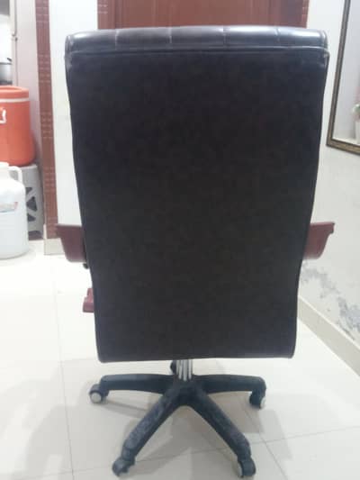 executive chair ( brown)